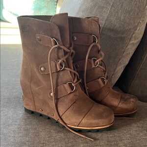 Sorel Joan of Arc Brown Lace-Up Wedge Ankle Boots